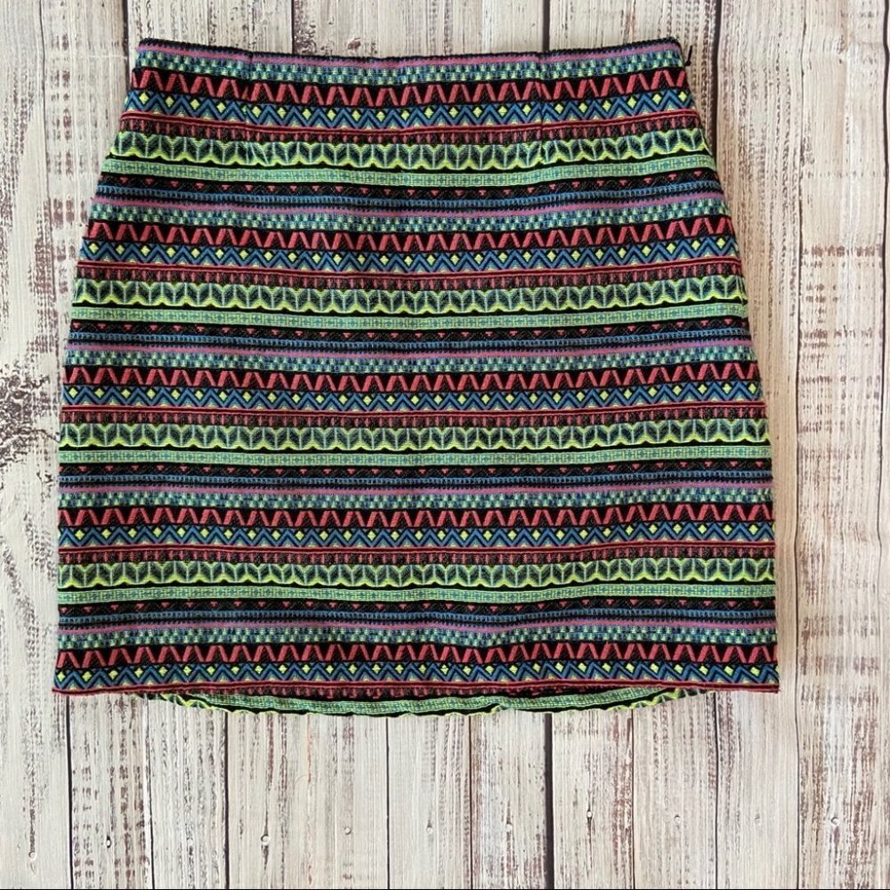 Shrinking Violet Mini Skirt. Size Small.